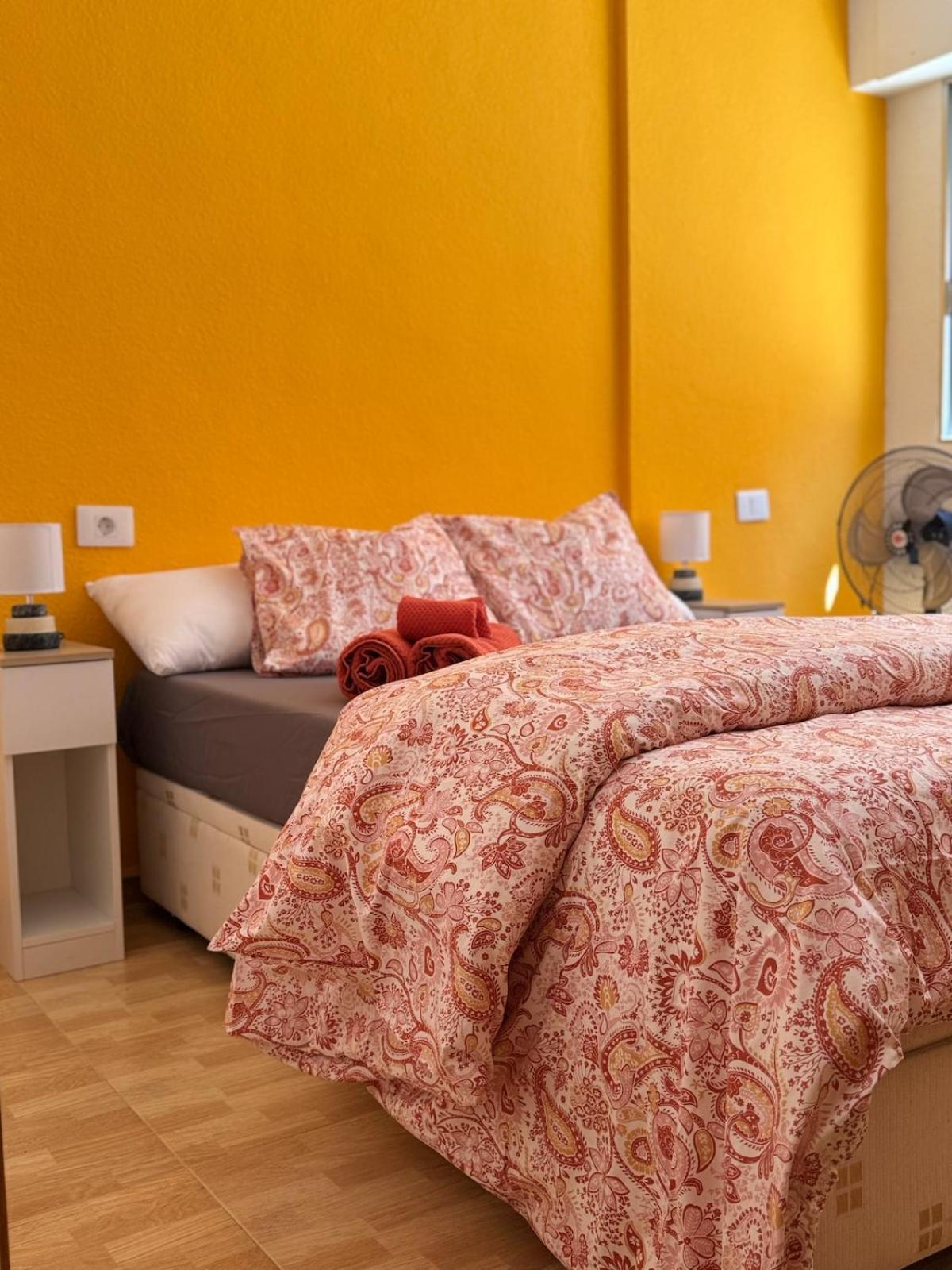 A Bright For 2 With Private Parking On The Apartment *